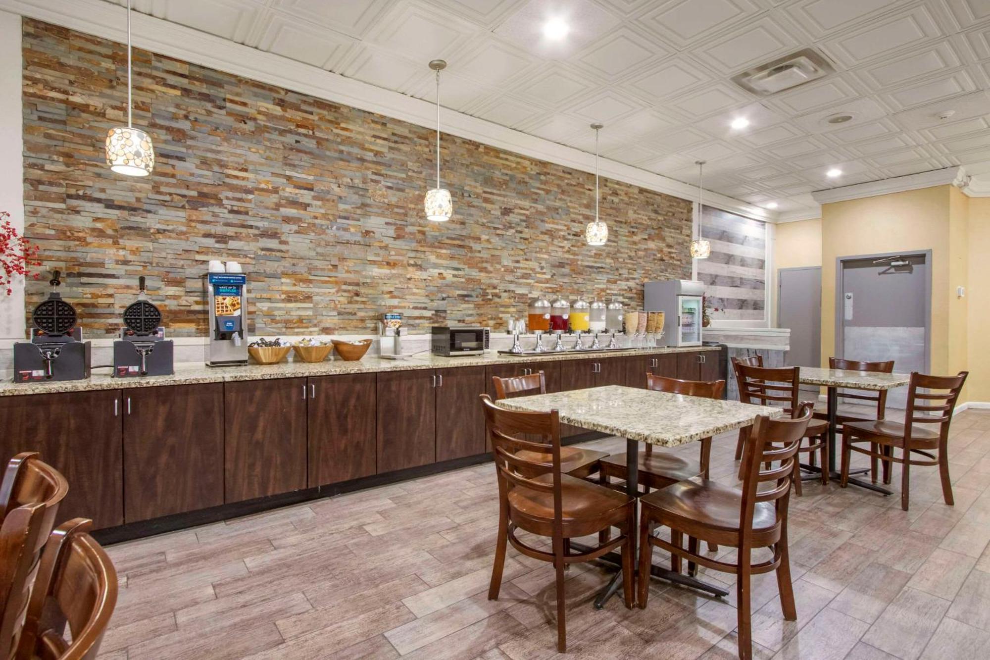 Clarion Inn Asheville Airport Φλέτσερ Εξωτερικό φωτογραφία