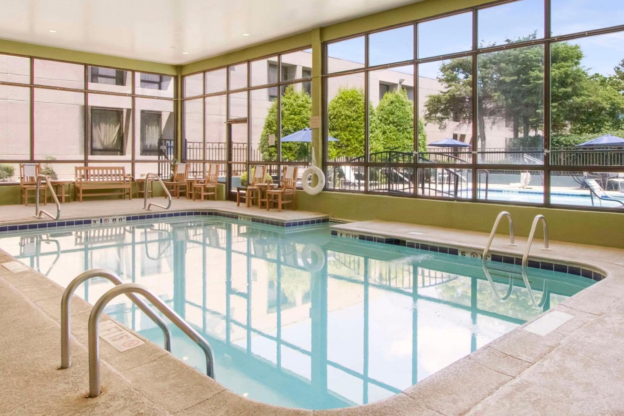 Clarion Inn Asheville Airport Φλέτσερ Εξωτερικό φωτογραφία